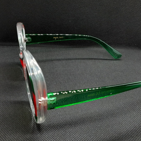 Sunglasses/shades - Picture 3 of 3